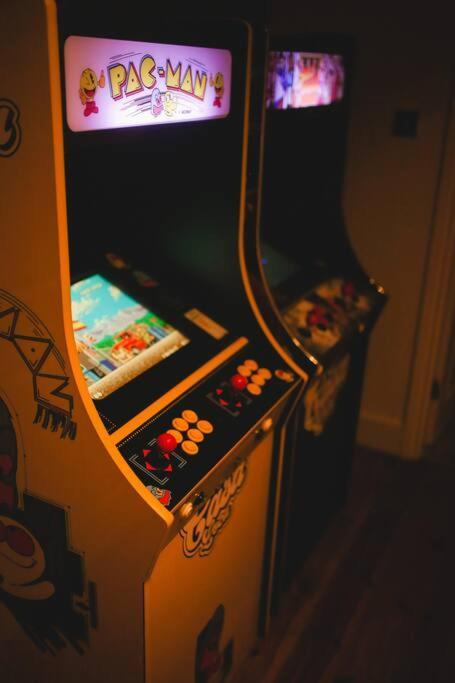 نيوكاسل أبون تاين Games And Movies Lounge 7 Bed City Centre Apartment المظهر الخارجي الصورة