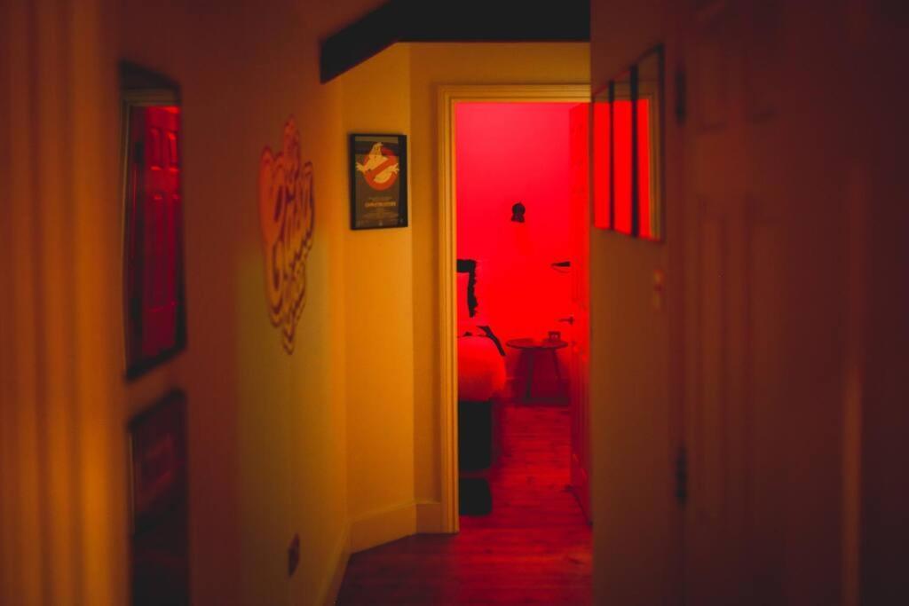 نيوكاسل أبون تاين Games And Movies Lounge 7 Bed City Centre Apartment المظهر الخارجي الصورة