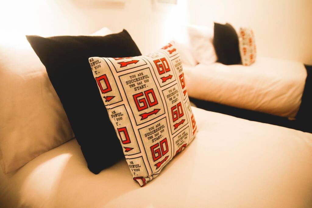 نيوكاسل أبون تاين Games And Movies Lounge 7 Bed City Centre Apartment المظهر الخارجي الصورة